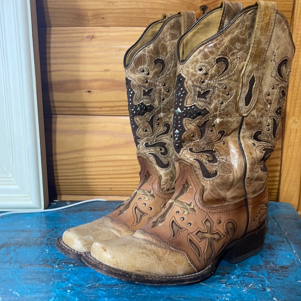 Corral vintage cowgirl boots